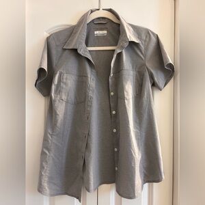 Columbia button down sweat wicking t-shirt